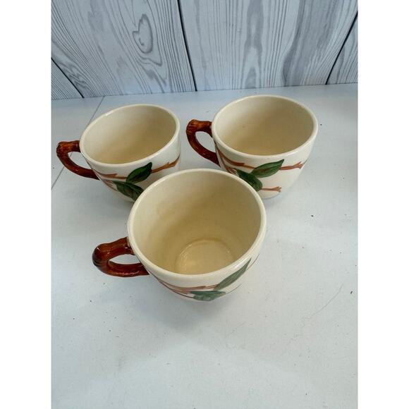 Vintage FRANCISCAN APPLE  Demi Cups and Saucers Lot Of 6 Vintage - Picture 4 of 12
